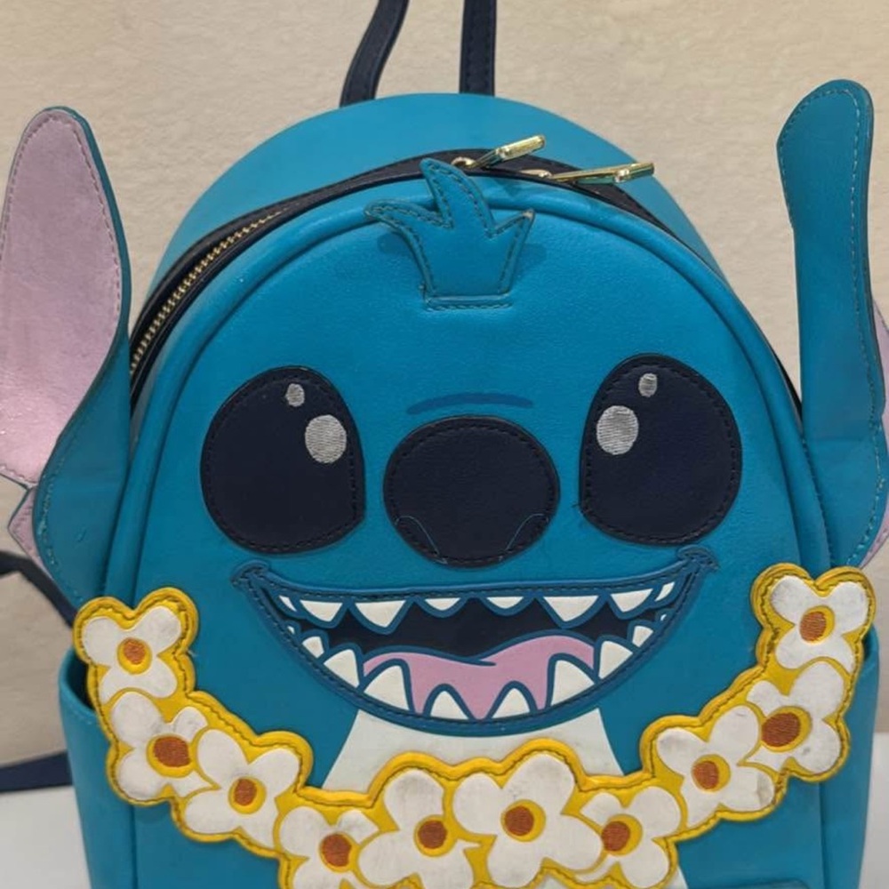 Loungefly Stitch Hawaii backpack special edition